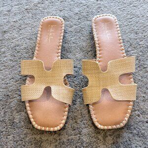 Nicole Miller New York Raffia H Slide Flat Sandals Tan Womens 7.5 MAKE AN OFFER!